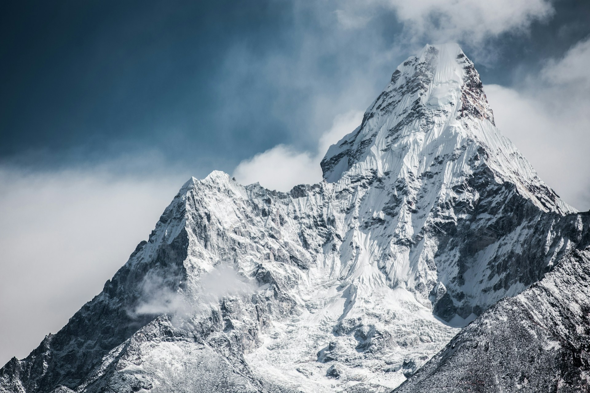 How Hard is the Everest Base Camp Trek – Really?